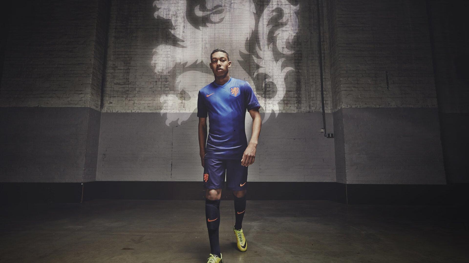 德尚的战术棋局,放弃于帕梅卡诺选择孔代,背后深意何在?